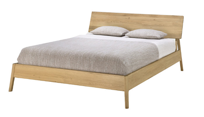 Kingsize Bedstead Oak